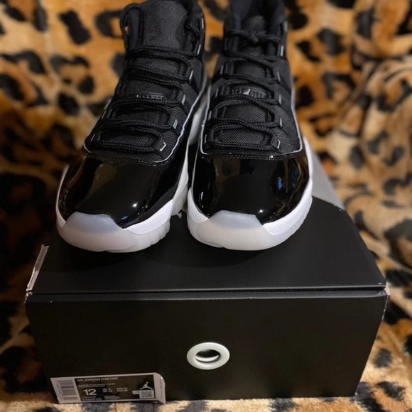 Mens Jubilee Air Jordan 11. Size 11 - Picture 11 of 11